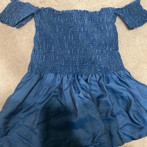 Top - Picture 2 of 4